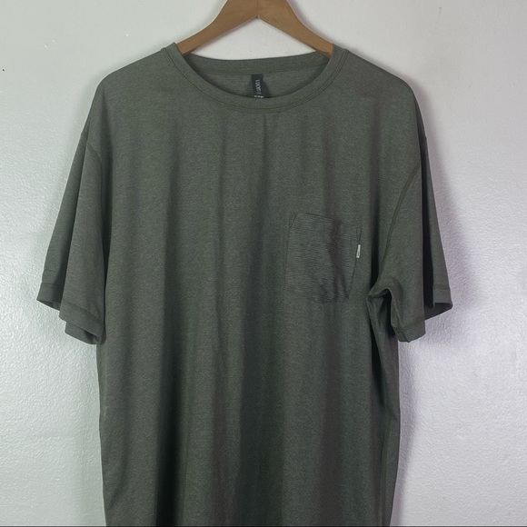 Vuori 2XL ARMY HEATHER GREEN Short Sleeve Tradewind Performance Tee T-Shirt - Picture 3 of 9